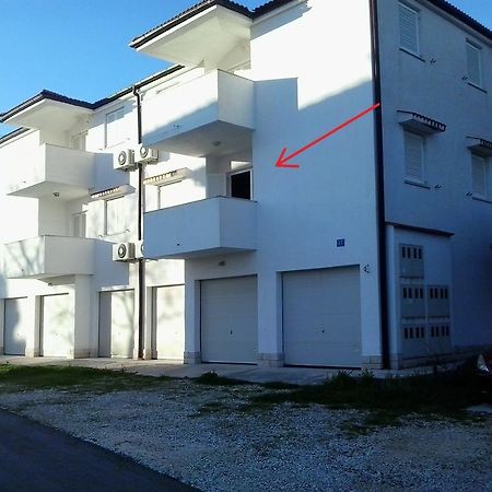 Apartment Kiko Rogoznica  Bilik gambar