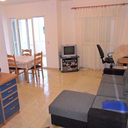 Apartment Kiko Rogoznica  Bilik gambar