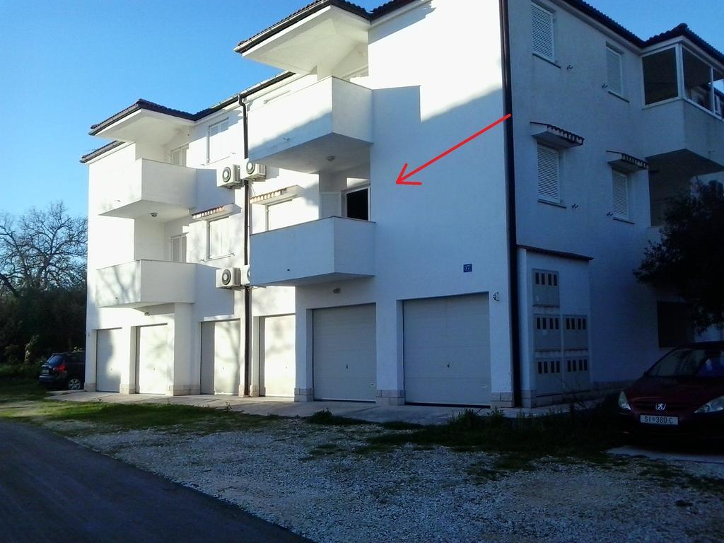 Apartment Kiko Rogoznica  Bilik gambar