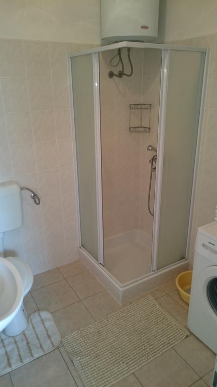 Apartment Kiko Rogoznica  Bilik gambar