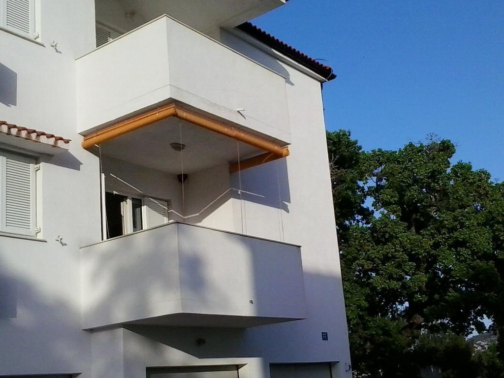 Apartment Kiko Rogoznica  Bilik gambar