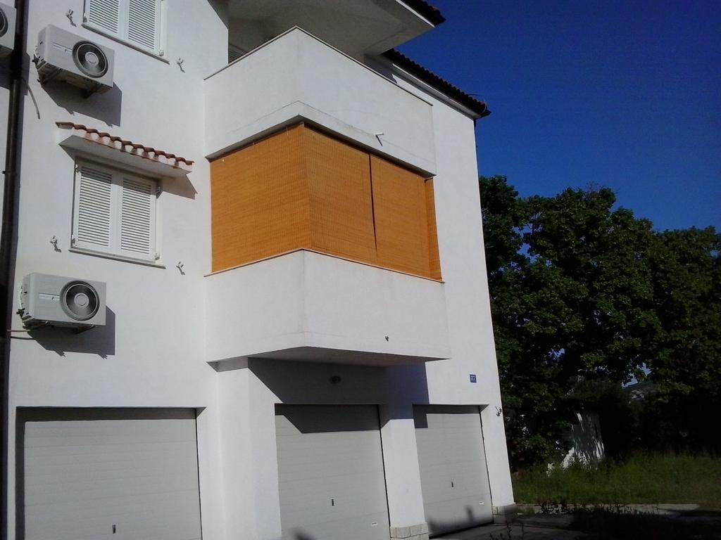 Apartment Kiko Rogoznica  Bilik gambar